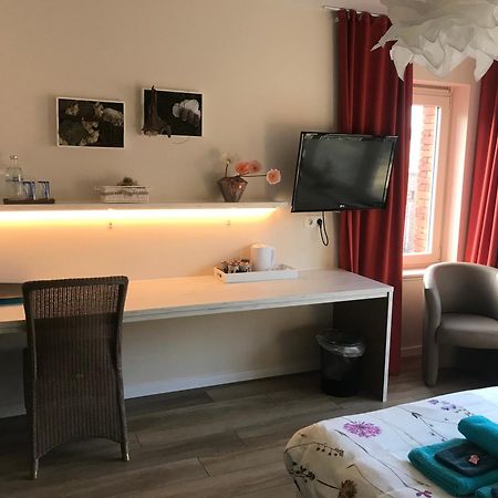 Chillann Bed & Breakfast Denderleeuw Bagian luar foto