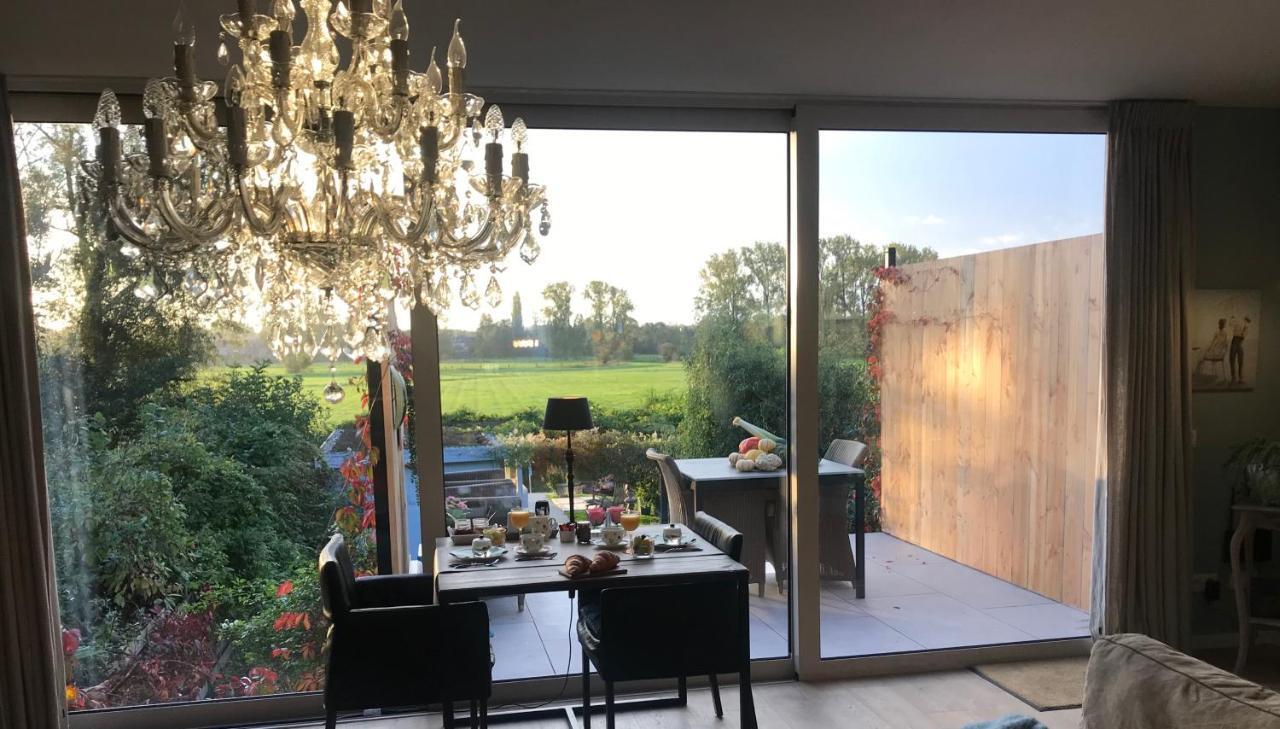 Chillann Bed & Breakfast Denderleeuw Bagian luar foto